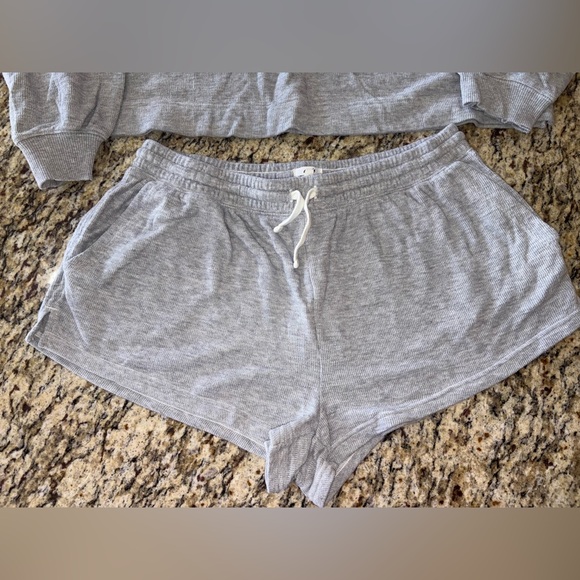 Aerie med. heather gray set size L - Picture 2 of 9